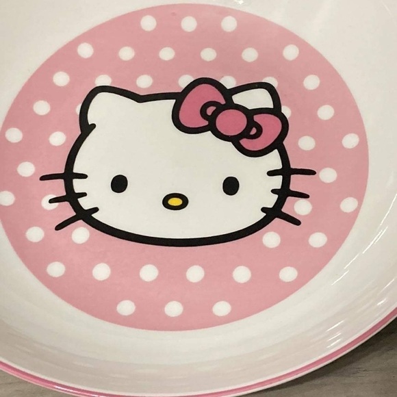 *CLEARANCE* 
HELLO KITTY LARGE CERAMIC PASTA BOWL - Picture 2 of 7